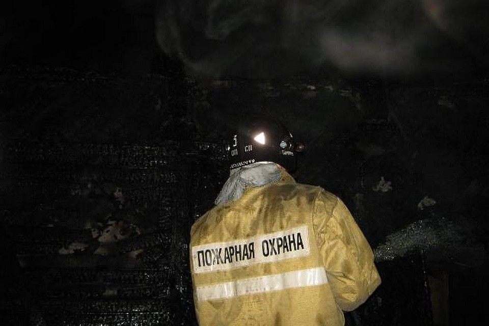 Причины пожара выясняются