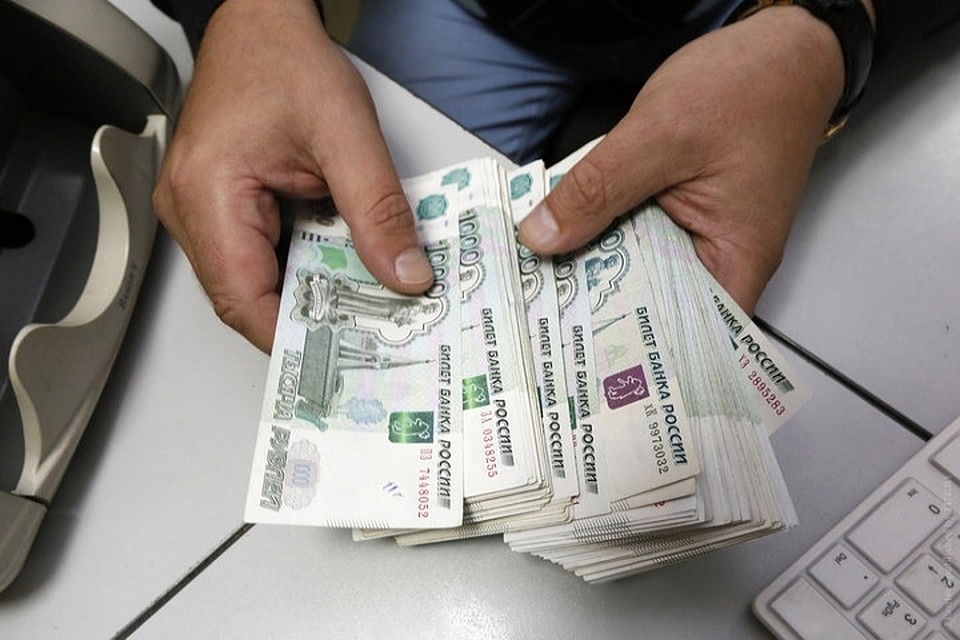 Дмитрий Медведев подписал постановление о размере пособий по безработице