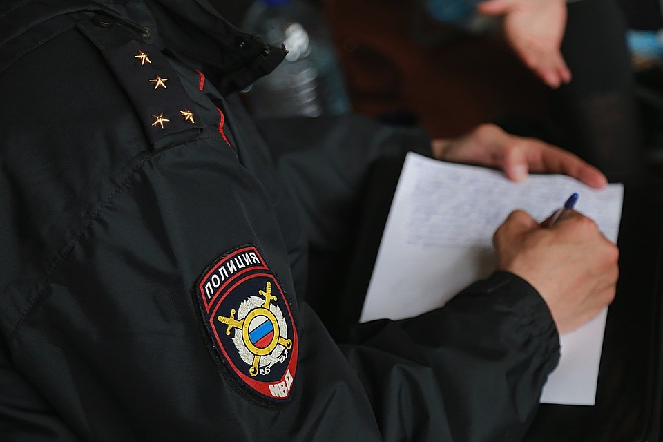 Полиция: мужчину проверят на вменяемость