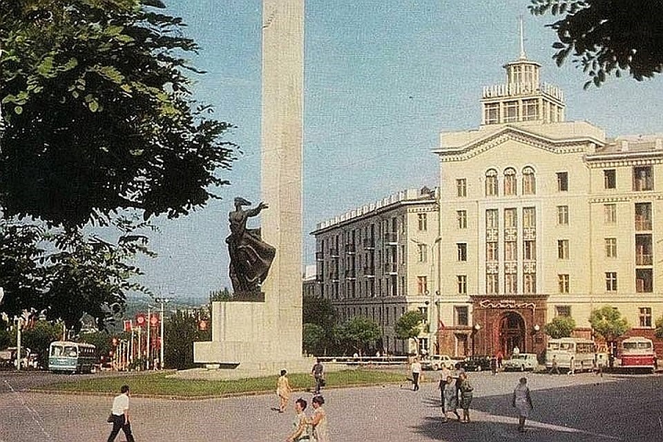 Советский Кишинев был очень красивым и уютным городом.
