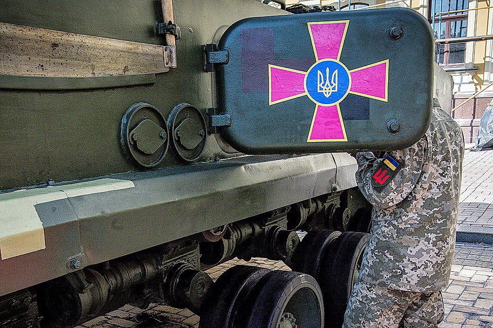 Провокация в Черном море - удобный способ решить внутриполитические проблемы украинской власти.