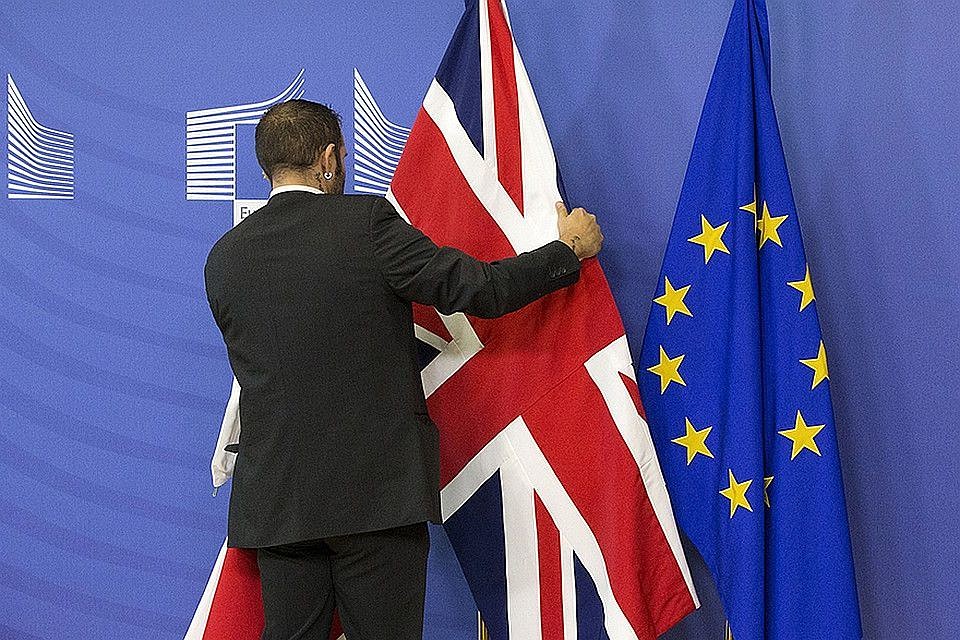 Эксперты оценили финансовые потери Великобритании от Brexit