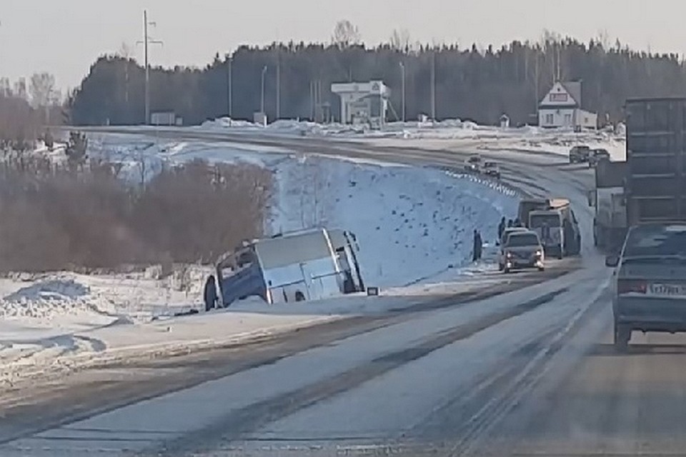 Водителя, виновного в гибели пяти красноярцев под Шерегешем, осудили на пять лет. Фото: соцсети
