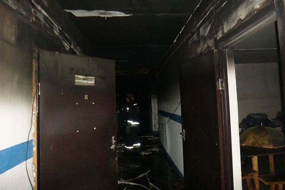 С огнем справились уже заполночь