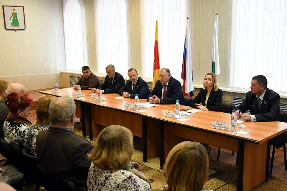 «Парламентский день» завершился встречей с общественностью Фото: Заксобрание Тверской области
