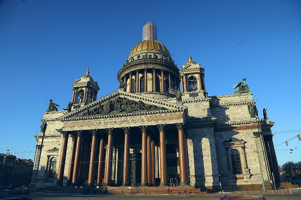 Петербургские депутаты просят остановить передачу Исаакиевского собора РПЦ