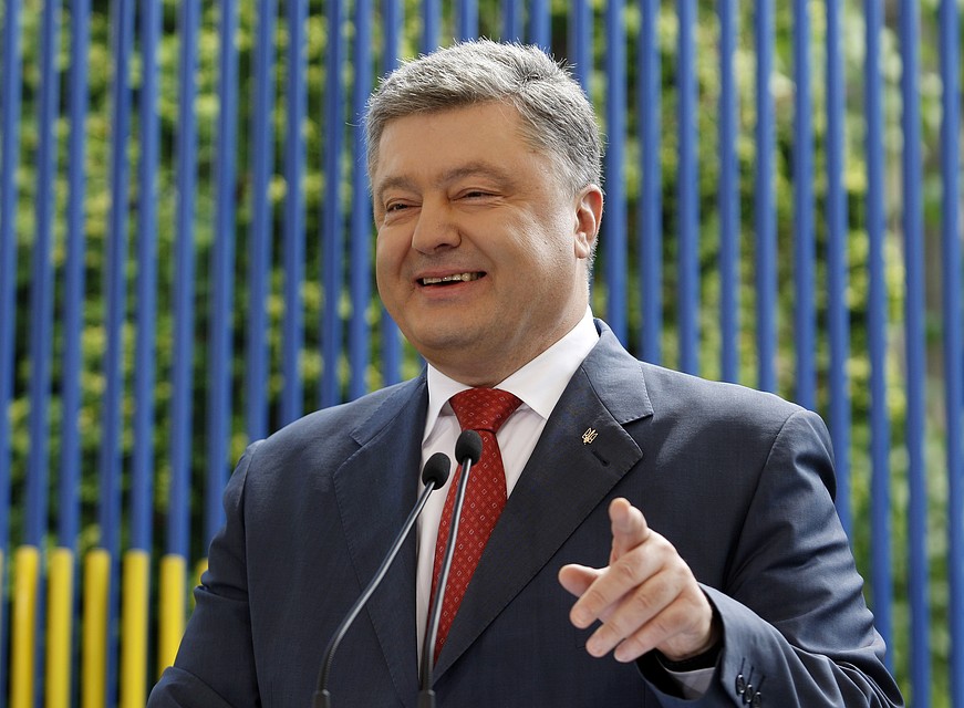 Порошенко появился пьяным перед публикой