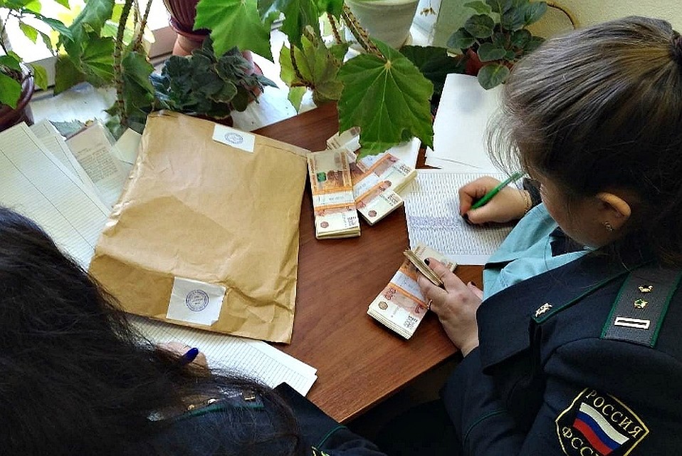 Если участок успеют продать, кто-то встретит Новый год без долгов, а кто-то с прекрасными показателями в статистике