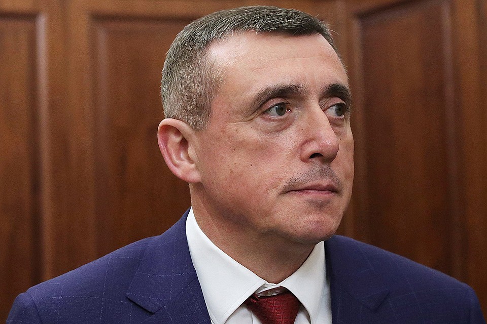 Временно исполняющий обязанности губернатора Сахалинской области Валерий Лимаренко во время встречи с президентом РФ В.Путиным в Кремле. ФОТО Михаил Климентьев/пресс-служба президента РФ/ТАСС