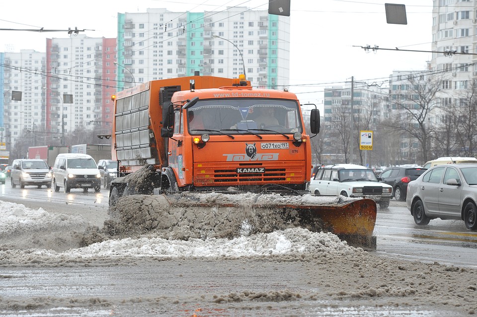 Дорожники очистили от снега 4 тыс. км дорог в Московской области