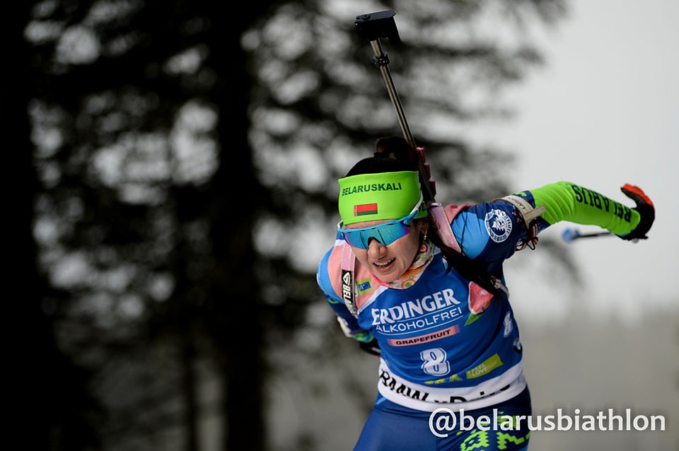 Только Кривко сумела набрать очки на первом этапе Кубка мира. Фото: biathlon.by