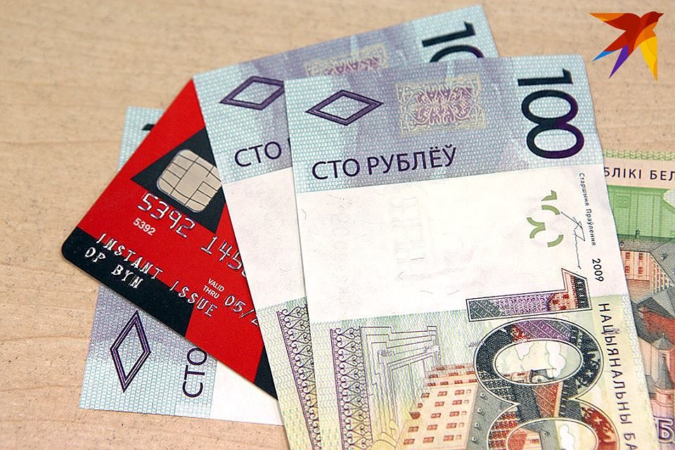 В Минске предприниматель продавал нелегальные мобильники через интернет и в торговом центре