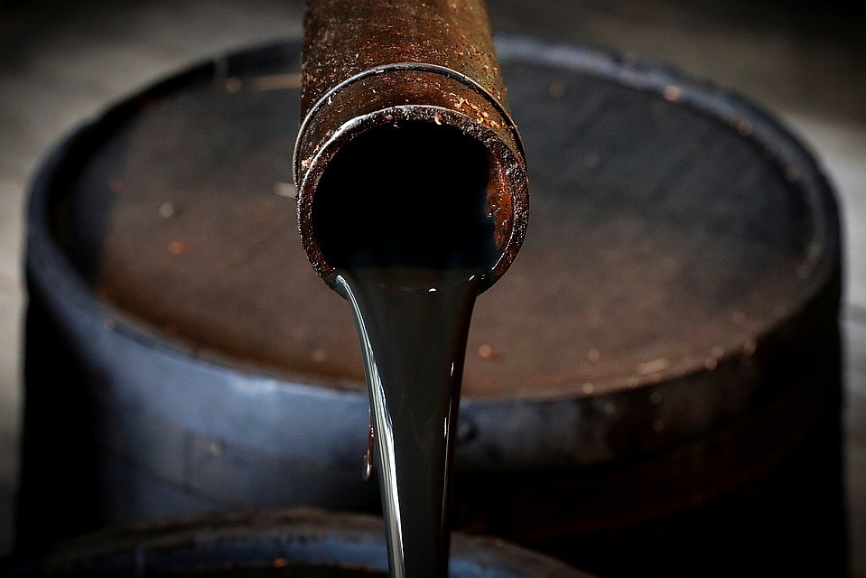 ОПЕК снизила добычу нефти на 11 тысяч баррелей в сутки