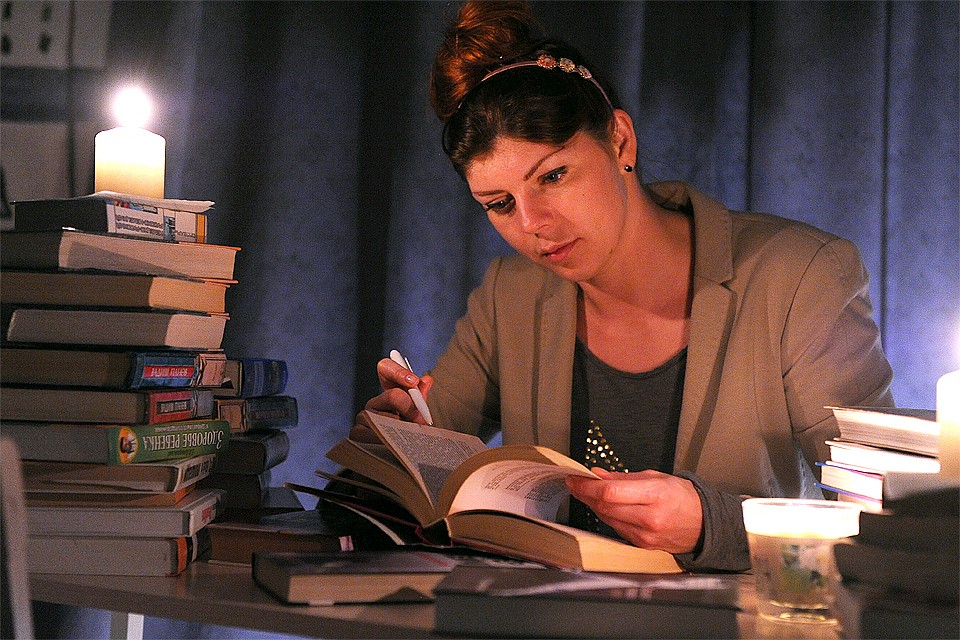 Представляем лучшие книжные новинки декабря.