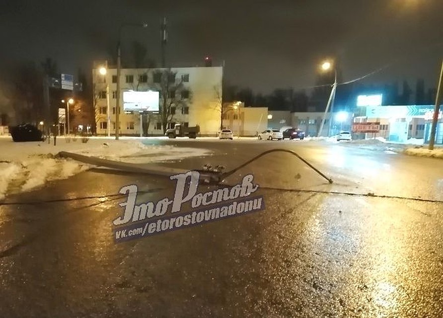 Фото с места ЧП из группы ВК "Это Ростов-на-Дону!"