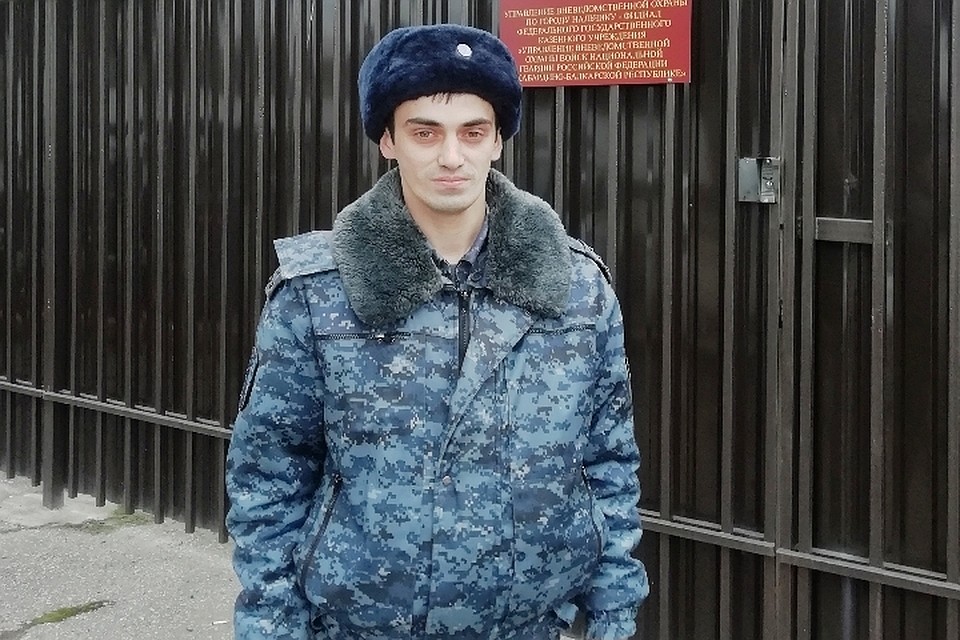 Сотрудник росгвардии Беслан Ахобеков жил по соседству. Фото: пресс-служба Росгвардии РФ