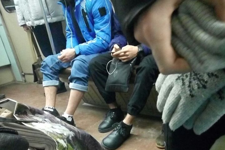 Парень, одетый явно не по погоде, рассмешил пассажиров. Фото: https://vk.com/subwaynsk