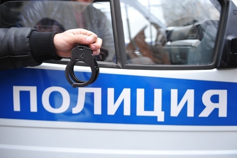 Полицейские задержали парня с более чем 30 свертками с запрещенными веществами