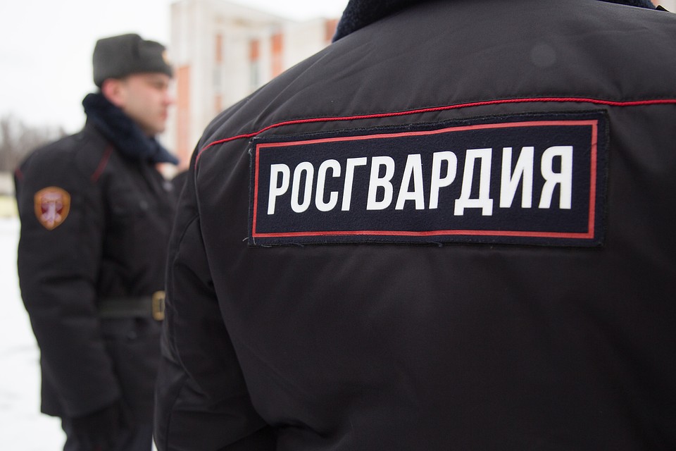 Сотрудник Нацгвардии возглавлял банду сутенеров