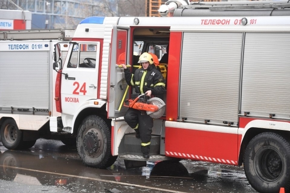 В школе на западе Москвы произошел пожар