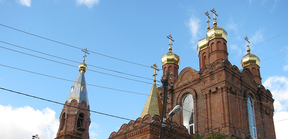 Красивый храм