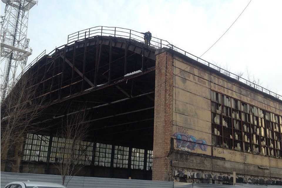 Авиационный ангар на красноярской Взлётке снесут до конца февраля.