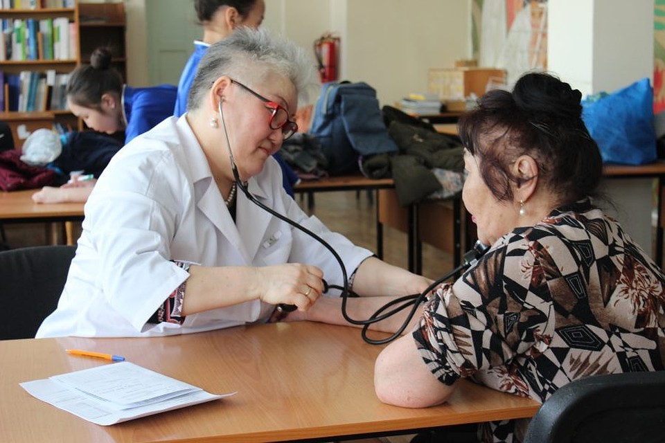 Жители Якутска смогут получить консультации врачей-терапевтов, хирургов, онкологов, пройти экспресс-обследования и УЗИ.