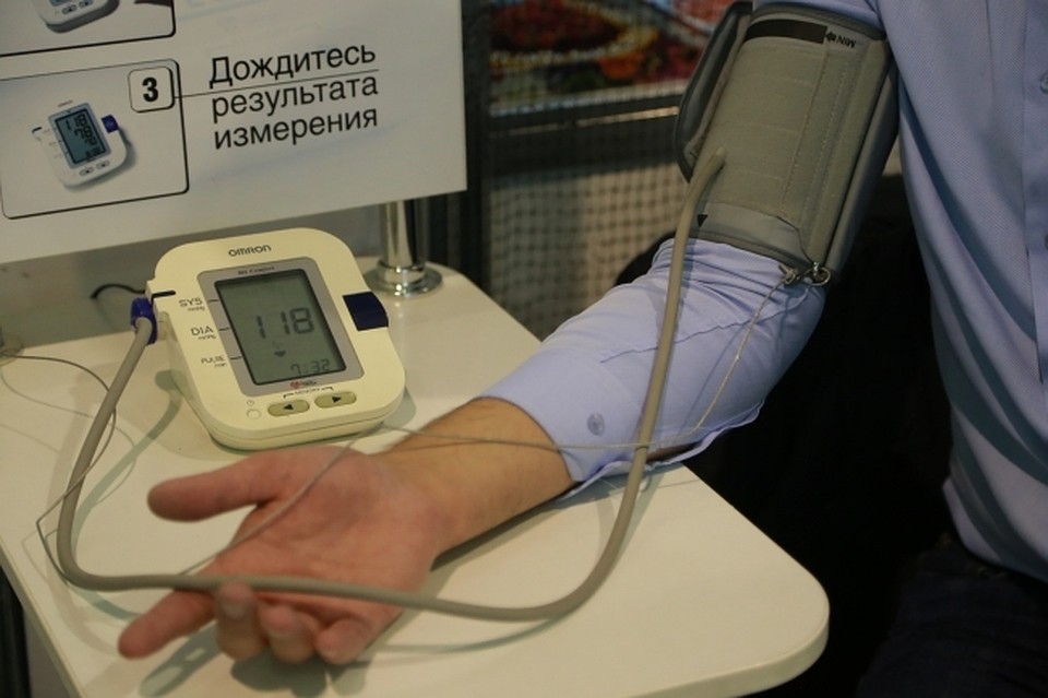 Липчанам проверят тонометры