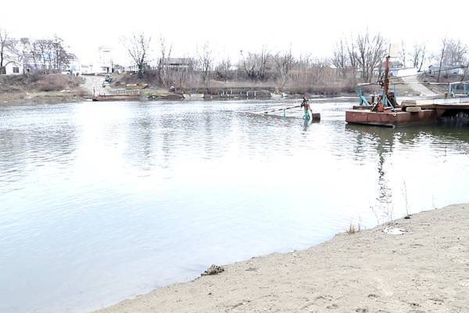 Тираспольский паром ушел под воду