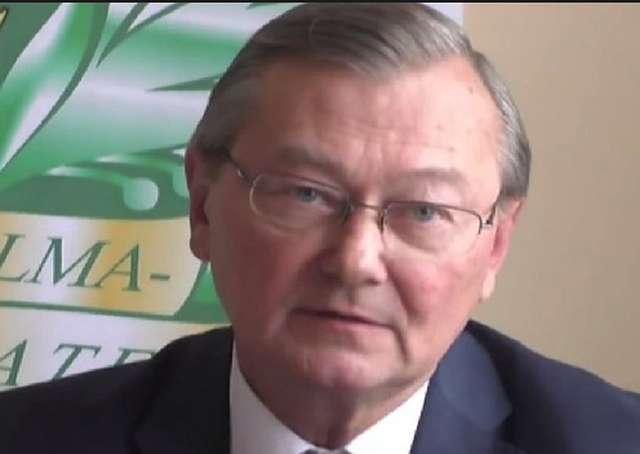 Ректор Петр Кондратенко утверждает, что он не взяточник, а наоборот – борец с коррупцией. Фото: zi.dn.ua