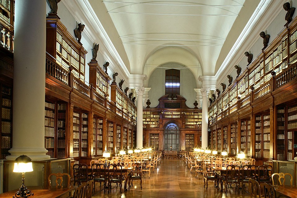 В библиотеке Гарварда теперь будет книга, изданная в ЛНР. Фото: 34travel