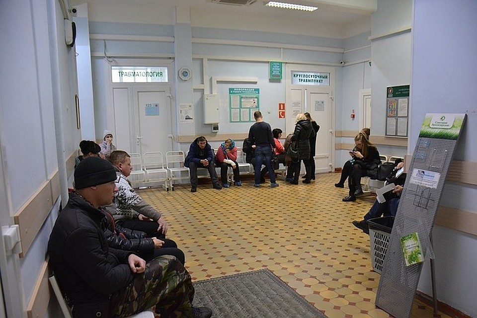 В петербургских травмпунктах могут появиться волонтеры и представители Смольного.
