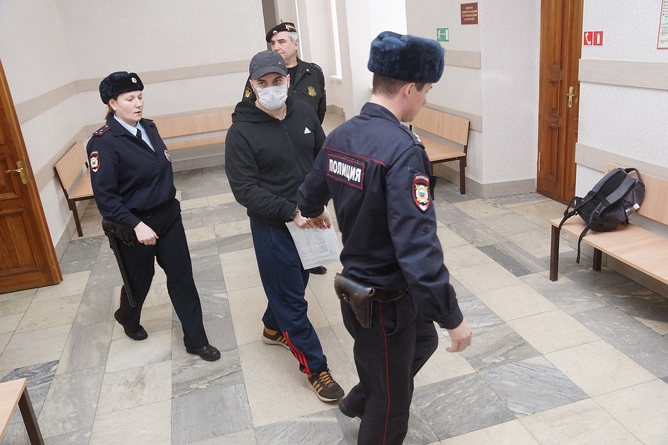 По мнению следствия, именно Виктор Самсонов инициировал 5 нападений на самарские банки