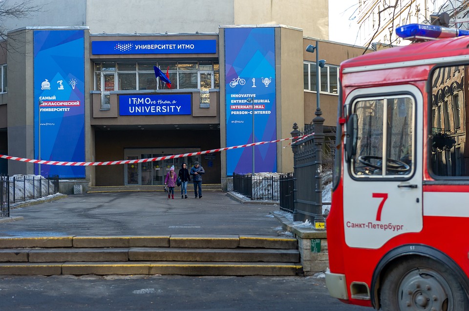 Работы начались 2 февраля, а завершиться должны были в середине июня