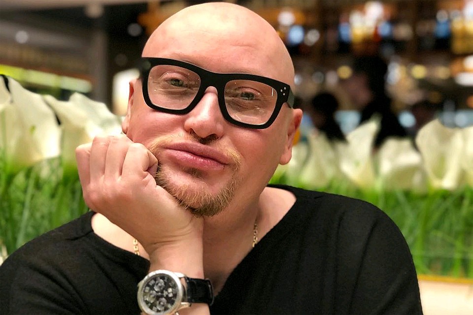 Певец Шура.