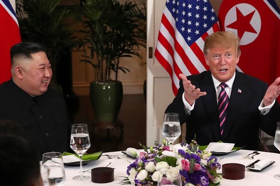 Лидер КНДР Ким Чен Ын и президент США Дональд Трамп