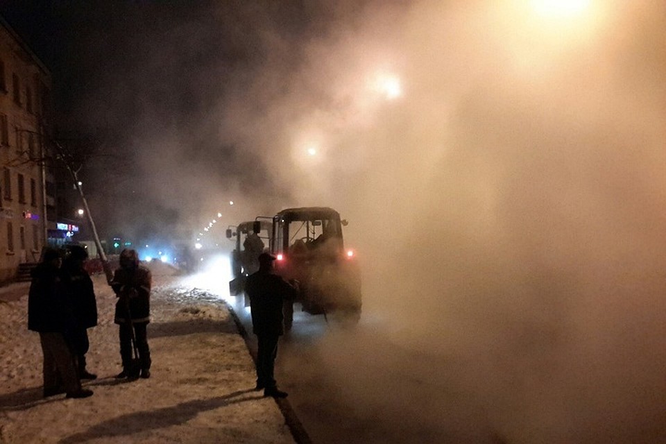 Почти половина Колпино осталась без тепла из-за коммунальной аварии. Фото: vk.com/kolpr