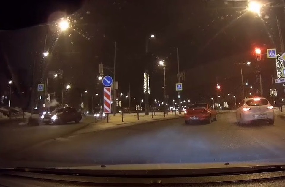 ДТП произошло на съезде с кольца на улице Луначарского