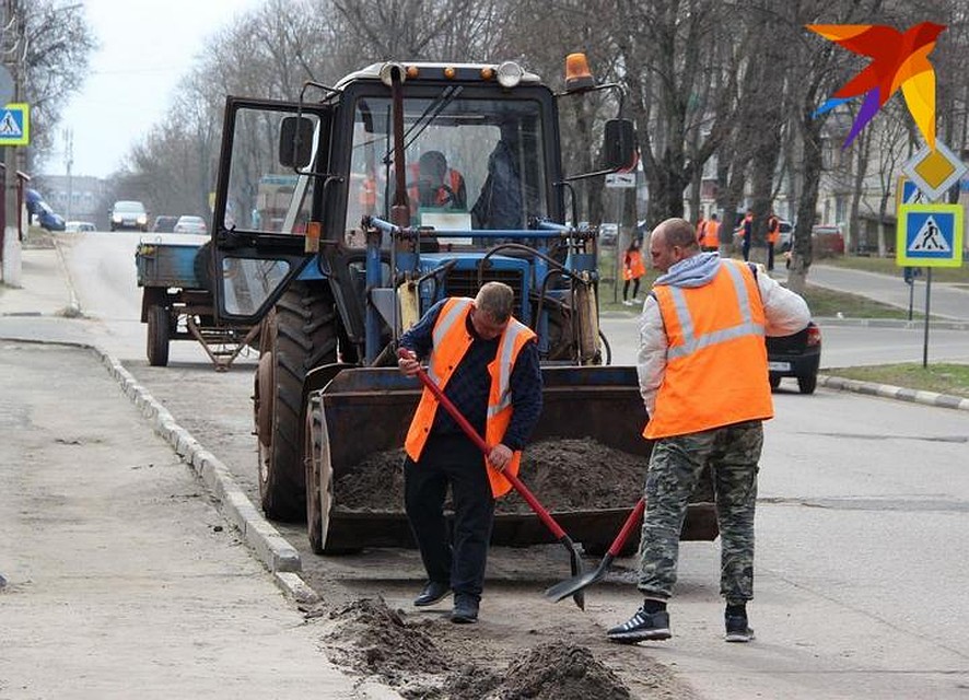 Группировка незаконно легализовала 50 иностранцев