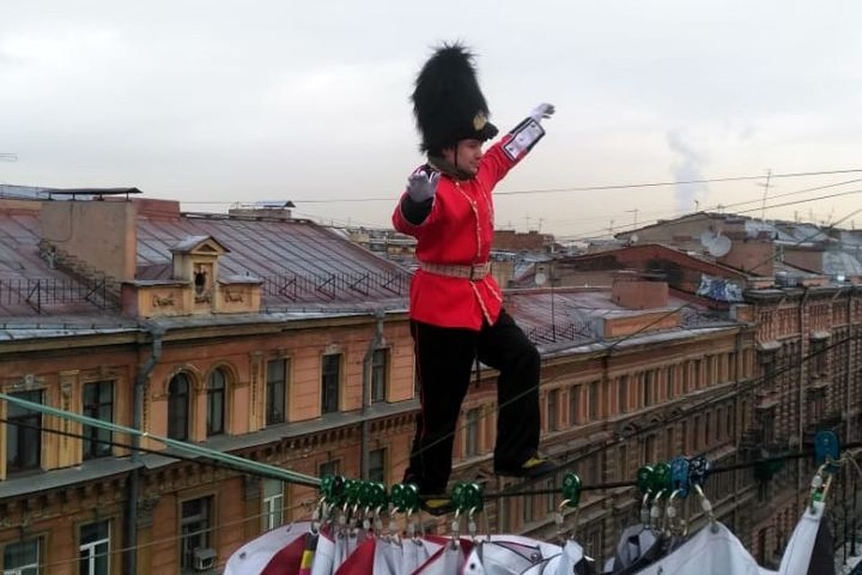 Шапка на голове Максима то и дело норовила съехать. Фото: предоставил Максим Кагин