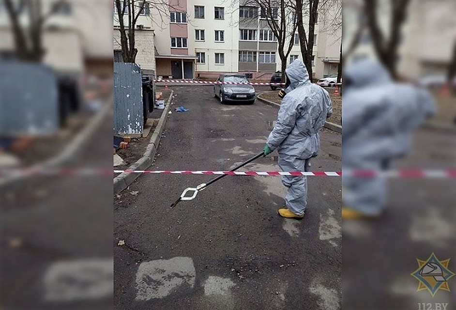 Необычную находку обнаружили во дворе девятиэтажки на улице Сердича в Минске 14 марта. Фото: МЧС