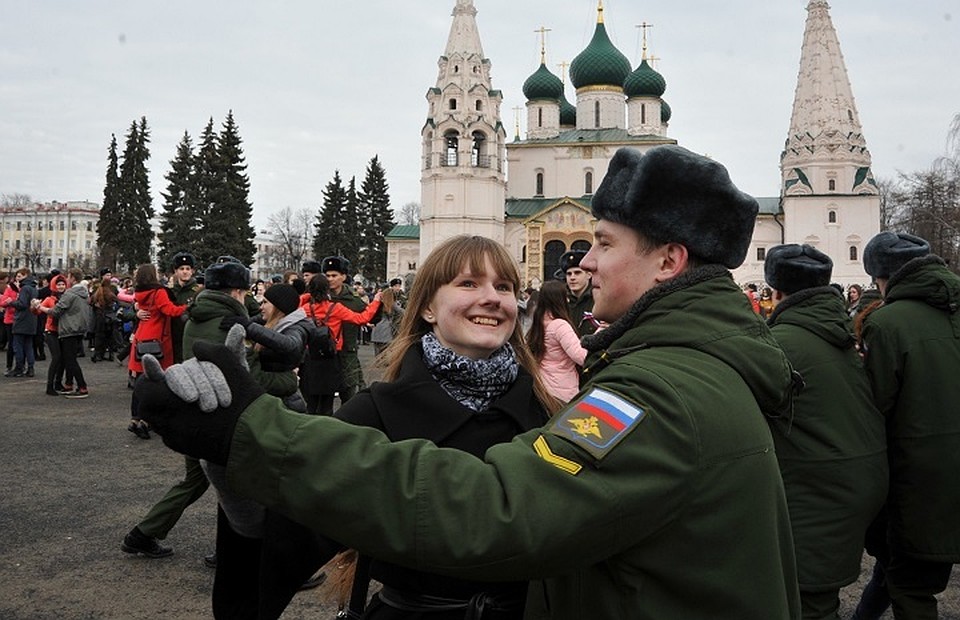 В честь пятой годовщины присоединения Крыма К России ярославцы станцуют на Советской площади "Севастопольский вальс"