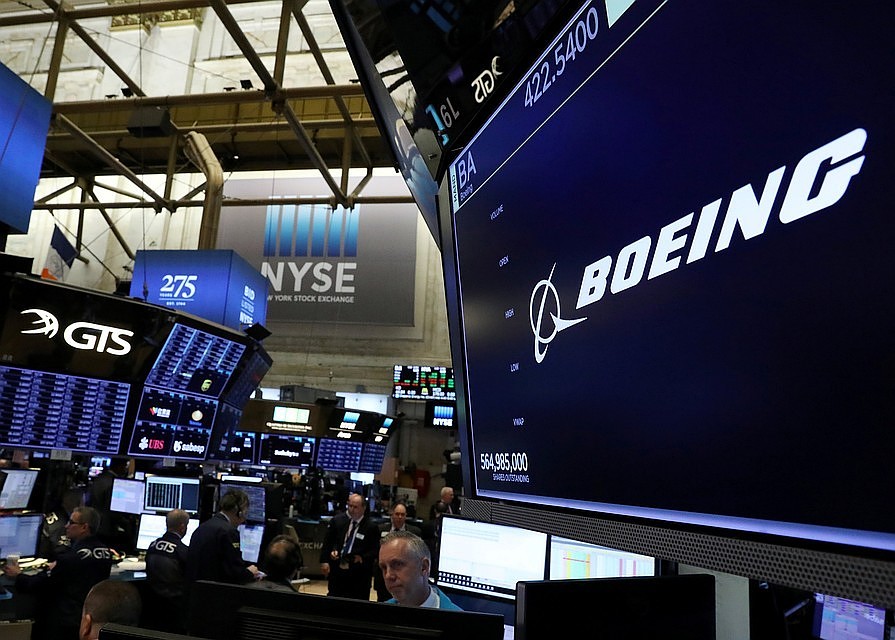 Boeing представил самый длинный в истории самолет