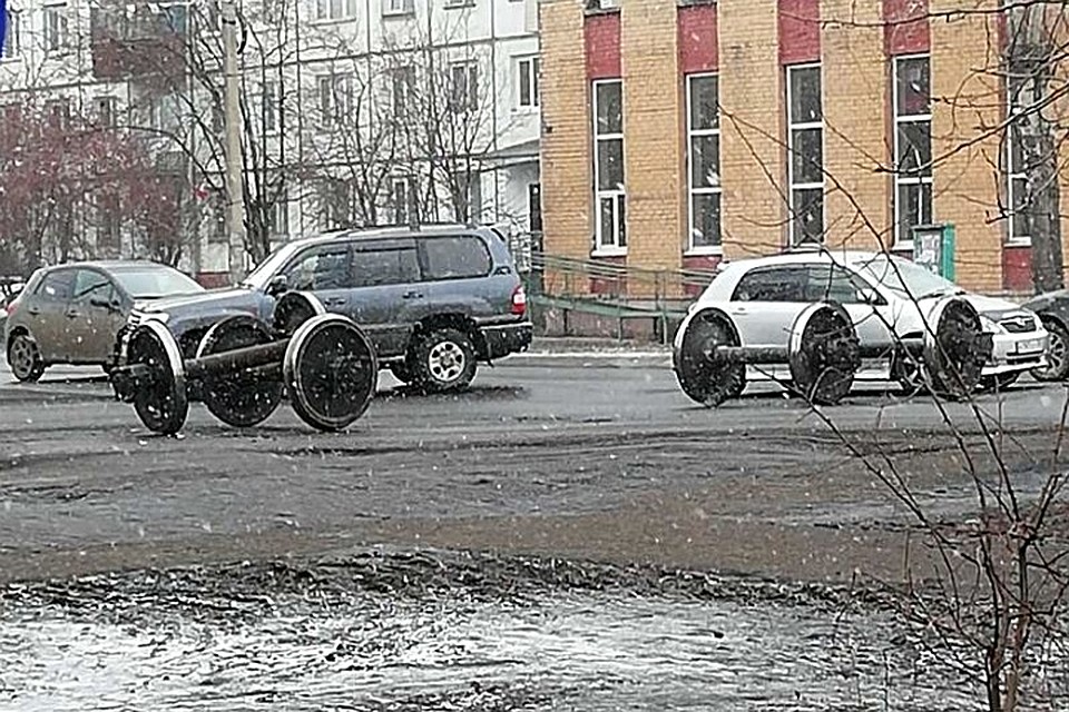 Колеса для поездов рассыпались на дороге в Нижнеудинске. Фото: группа Инцидент Иркутск.