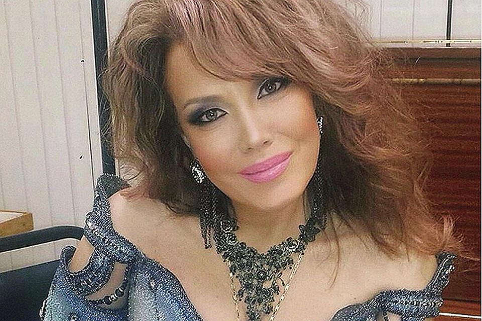 Певица Азиза высказалась на телешоу о проблемах в семье футболиста Павла Погребняка