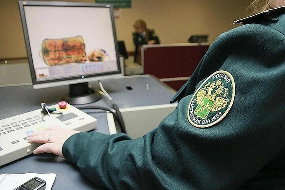 В Сочи на границе с Абхазией задержали иномарку с контрабандными сигаретами