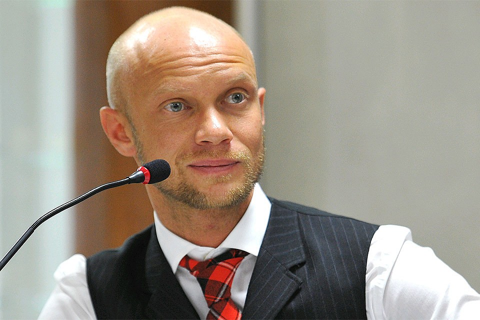 Дмитрий Хрусталев.