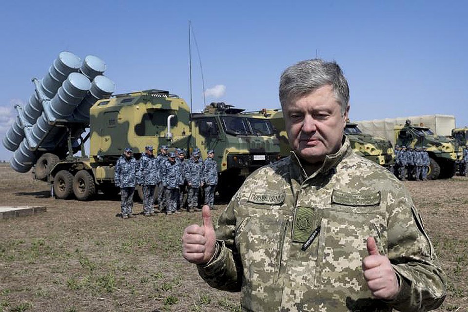 Петр Порошенко посетил испытания "новой" ракеты "Нептун". Фото president.gov.ua