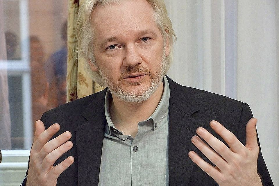 Основатель сайта "WikiLeaks" Джулиан Ассанж.
