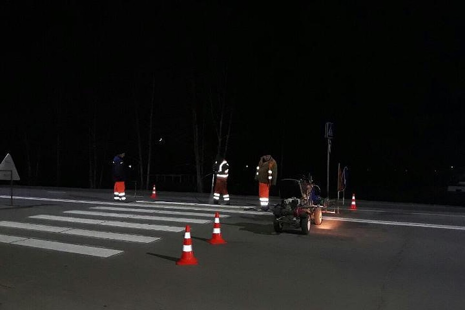 Кампания по нанесению разметки стартовала на отдельных улицах города Фото: Илья Середюк / "ВКонтакте"